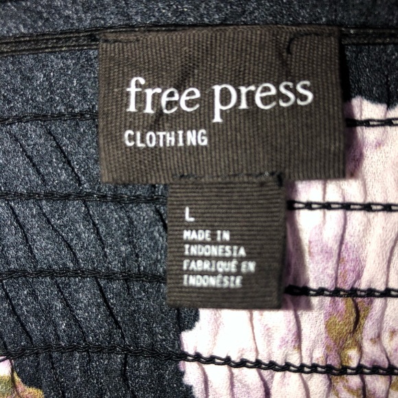 Free Press Black Floral Square Neck Blouse NWT - Picture 3 of 3